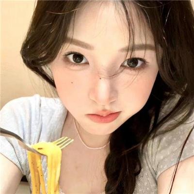 克莱尔的相机